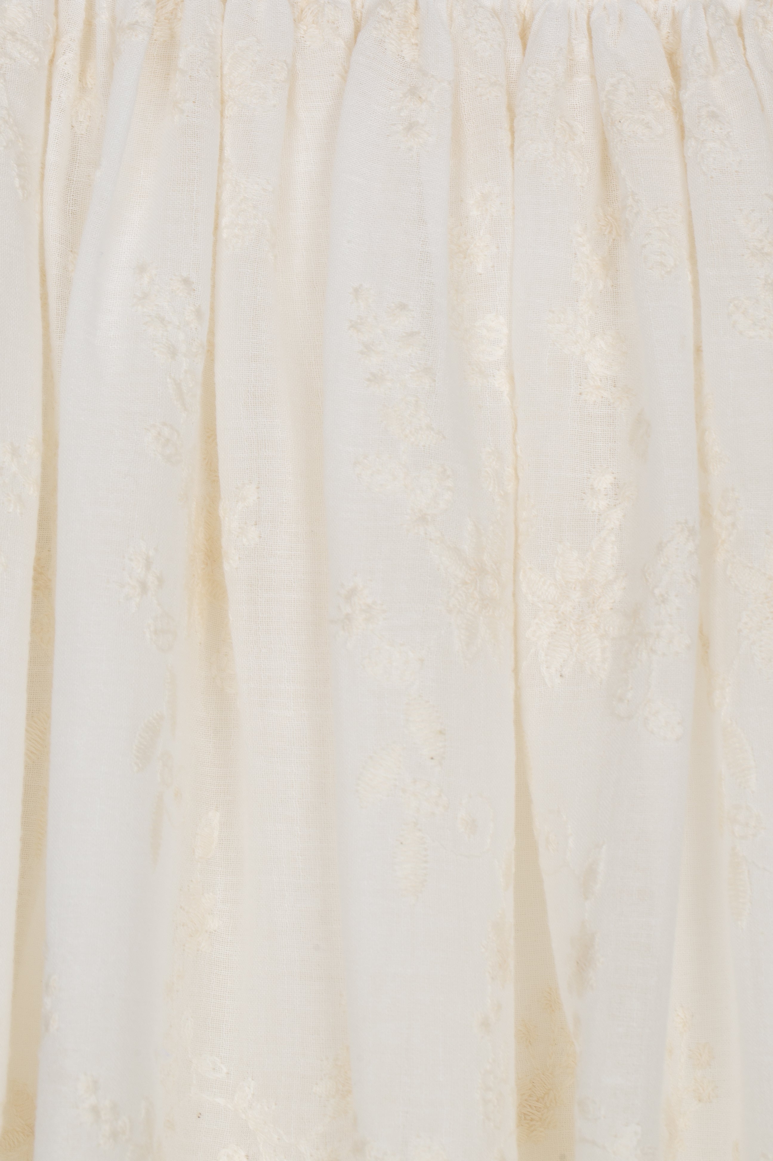 Taufkleid – Elizbeth, elfenbeinfarben, mit floraler Spitze