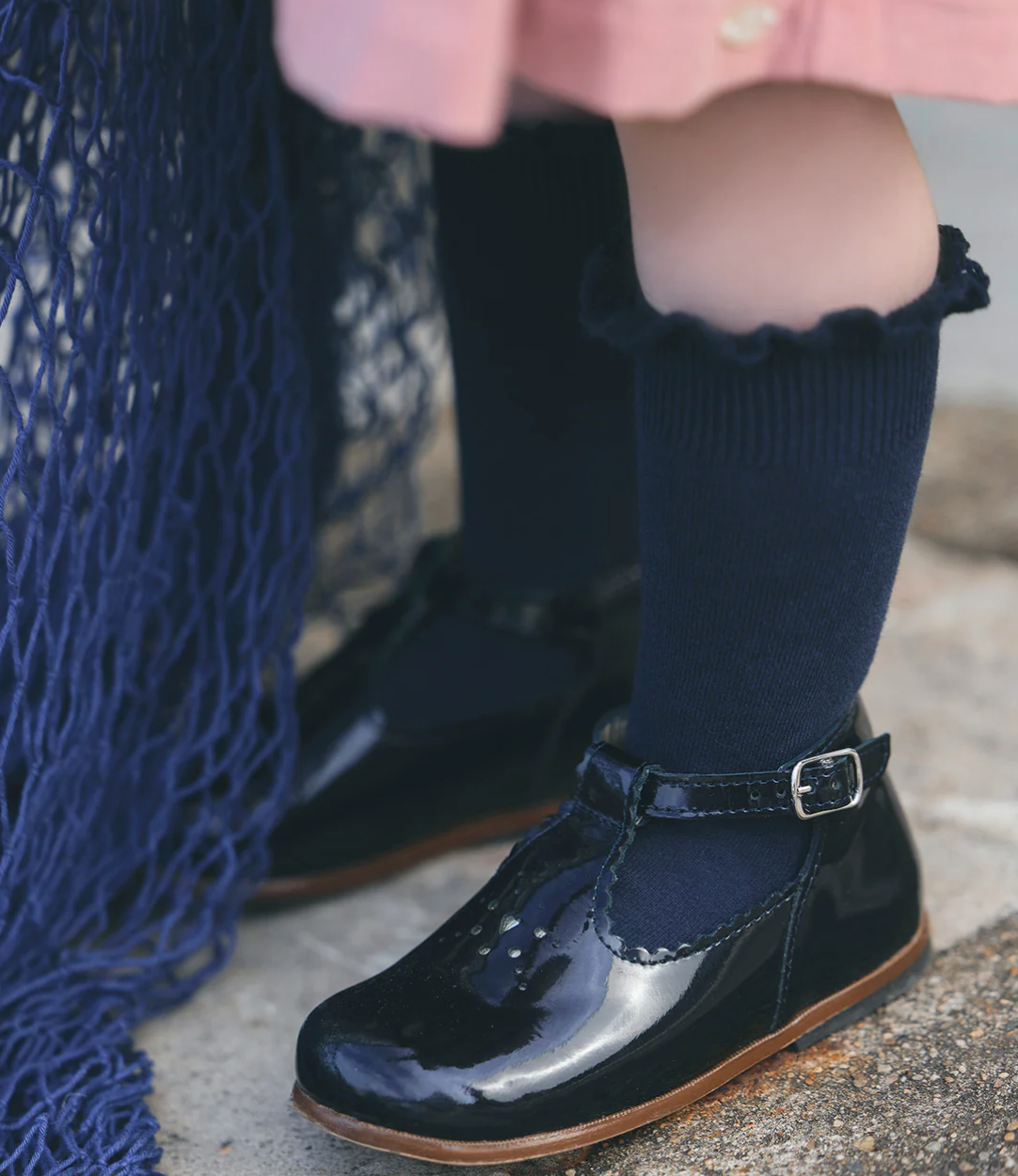 Schuhe – Marineblaues Lackleder T-Spange