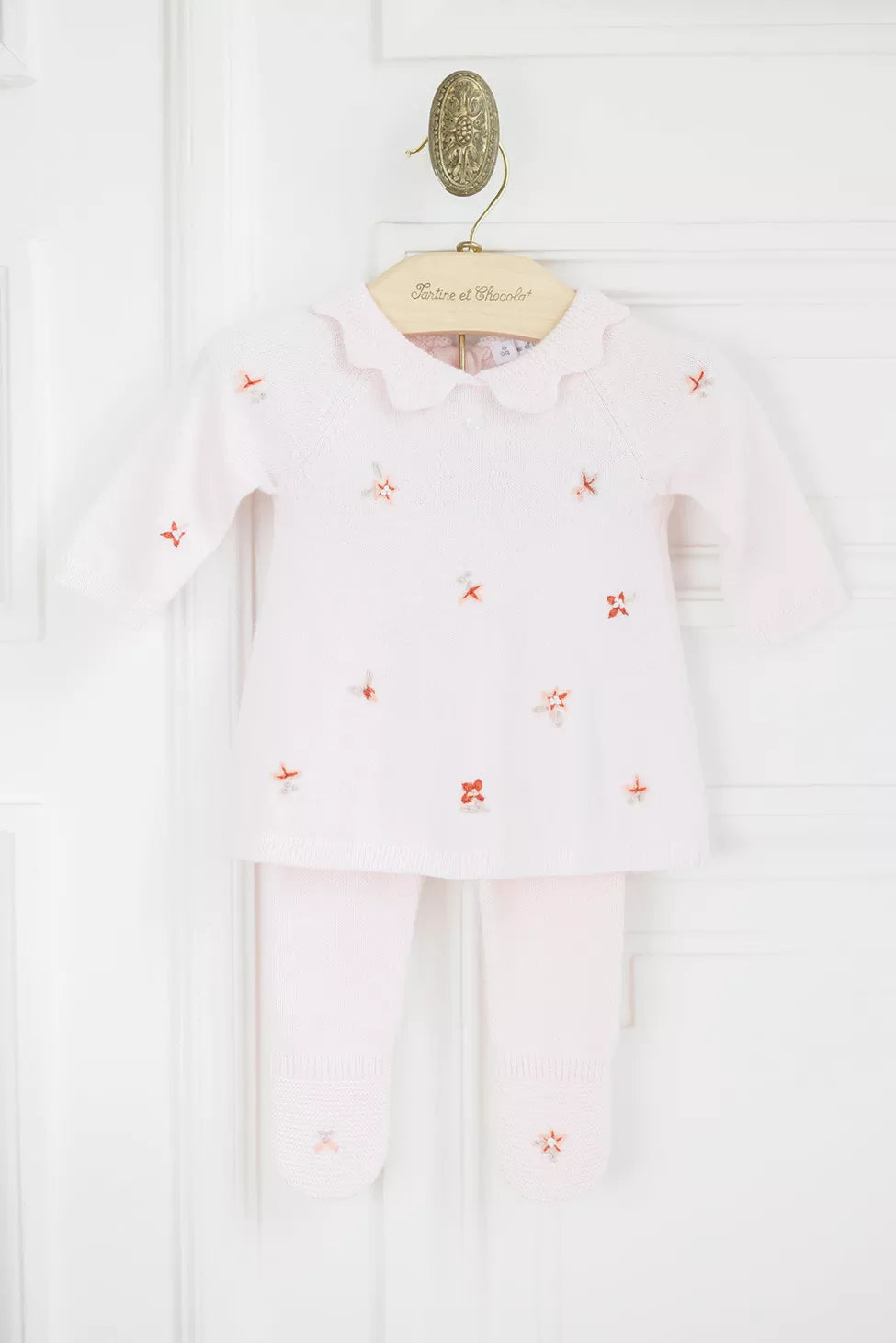 Long outfit - Pale pink floral embroidery