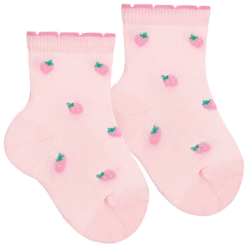 Kurze Socken – Erdbeerstickerei