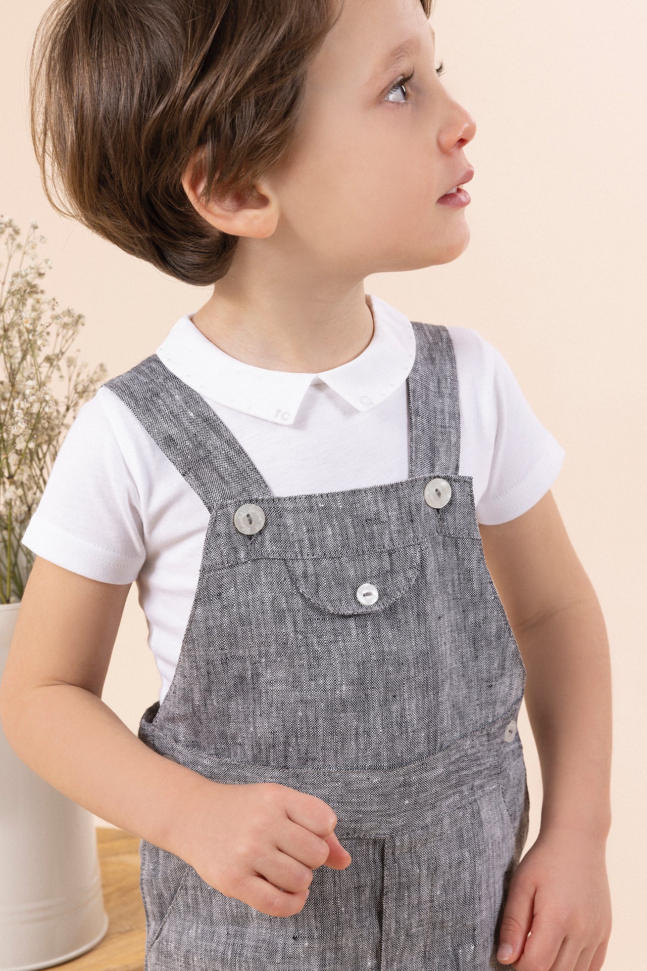 Body - White Pointed Collar White / 9M