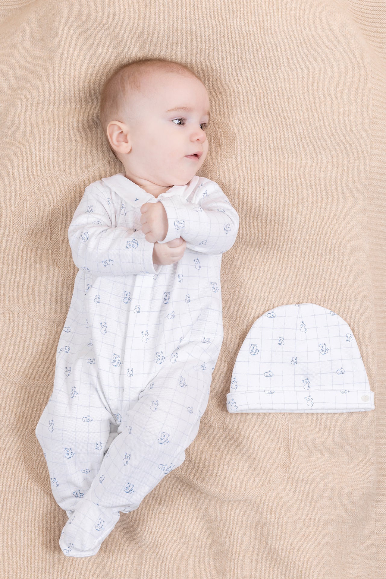 Beanie - White Print Koala White / T0
