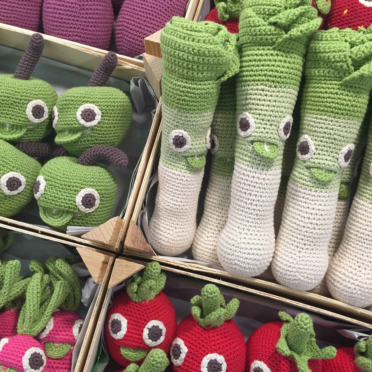 Orso Leek - Rattle - Over The Moon
