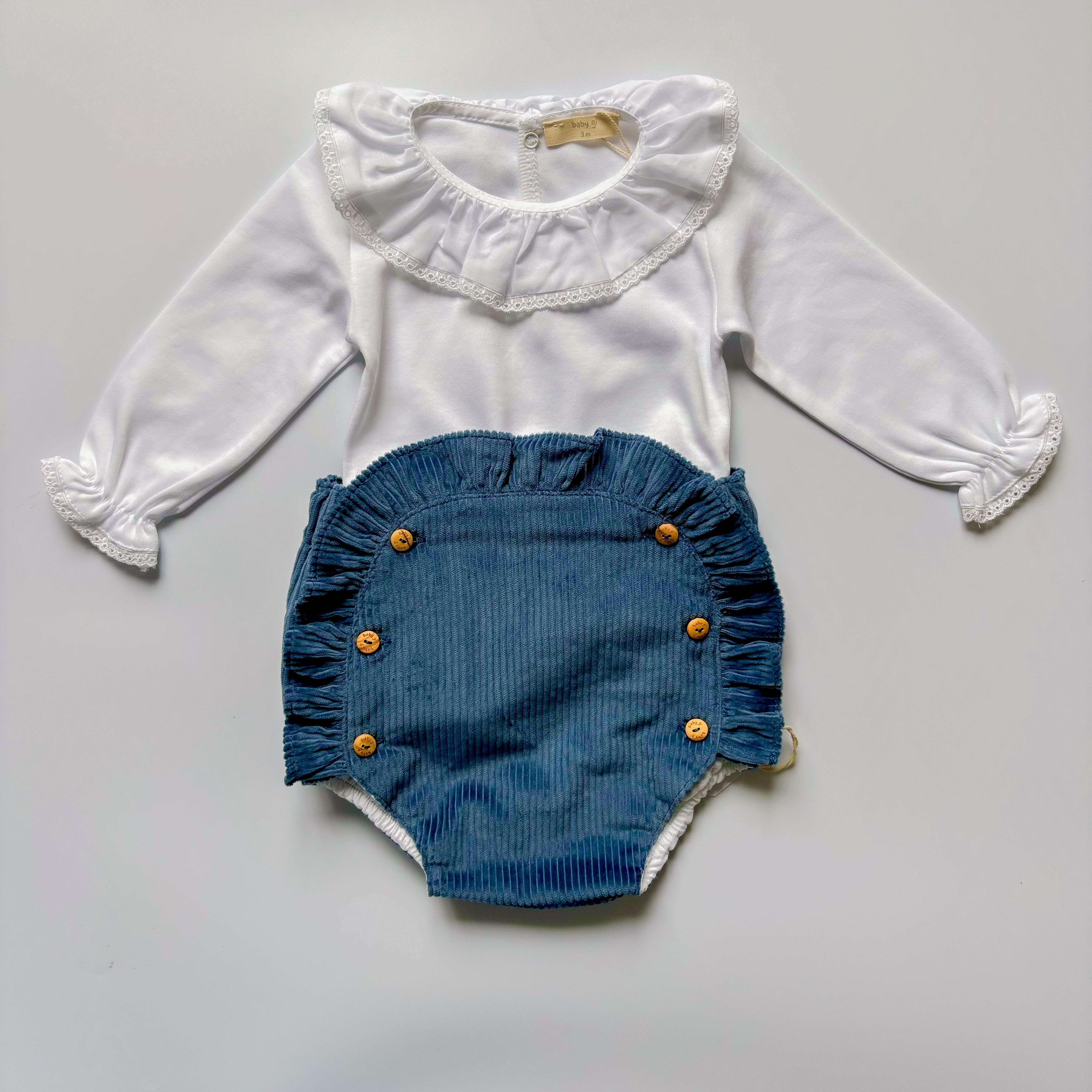 Zweiteiliges Set – Body & Kleine Hasen-Bloomers