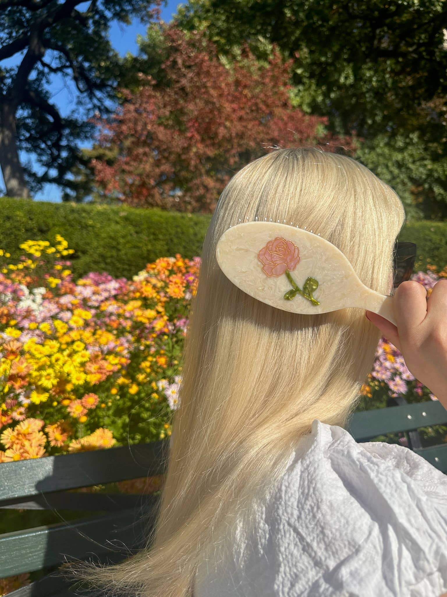 Handbemalte Haarbürste: Gartenrose