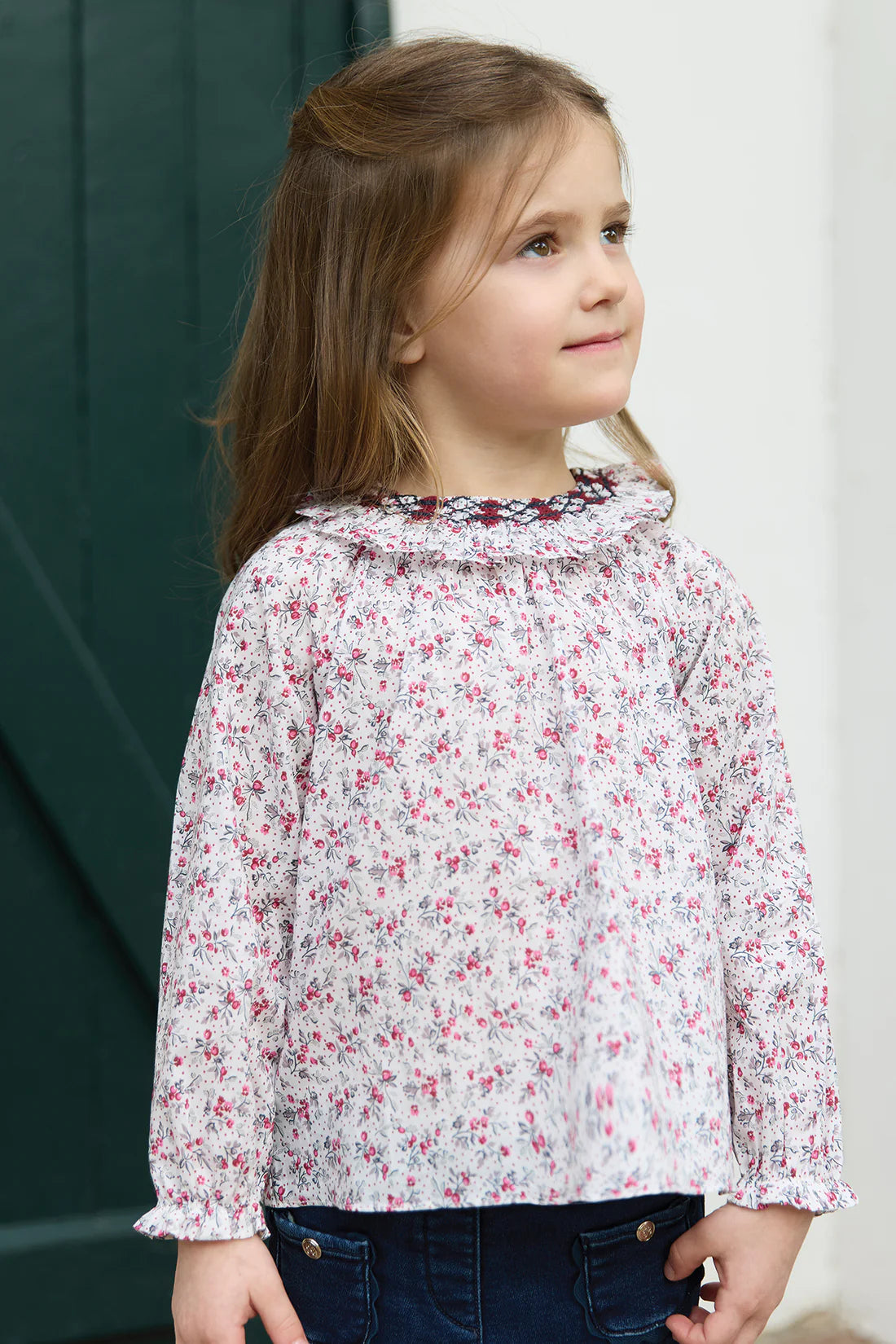 Bluse - Marineblau/Rot mit Blumenmuster und Smock-Details