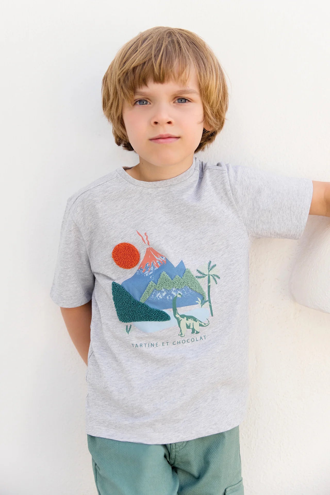 T-Shirt - Heather Grey Explorer Illustration