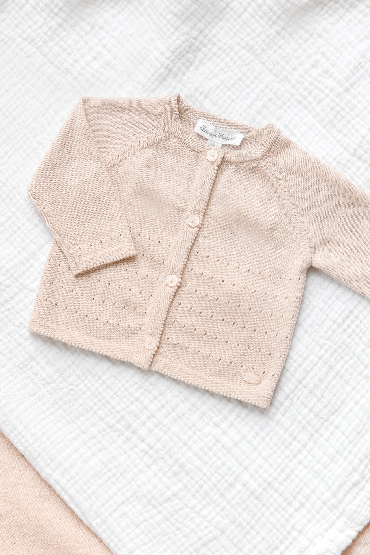 Cardigan – Beige Melange Lochmuster