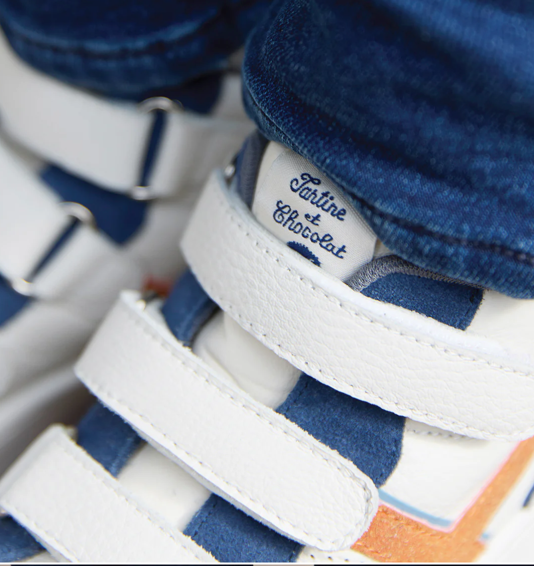 Schuhe – Klettverschluss-Sneaker